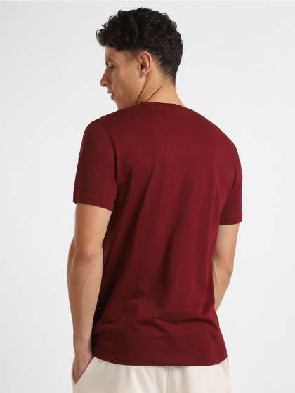 NOBERO Men Typography Printed Tshirt